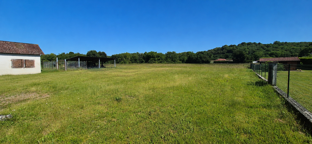 Authentique maison dauphinoise de 146 m2 habitables sur plus de 3 000 m2 de terrain Environnement campagne e