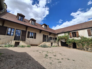  Propriété/château à vendre 12 pièces 330 m²
