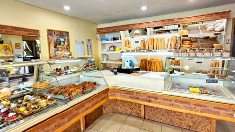 En exclusivit&eacute; Vente interactive. LA BOULANGERIE-P&Acirc;TISSERIE 325000 33820 Etauliers