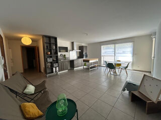  Appartement  vendre 4 pices 82 m