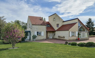  Maison à vendre 10 pièces 337 m²
