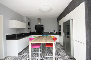  Maison � vendre 11 pi�ces 247 m�