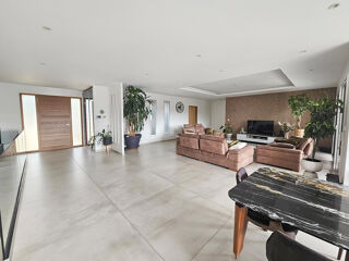  Maison � vendre 6 pi�ces 260 m�