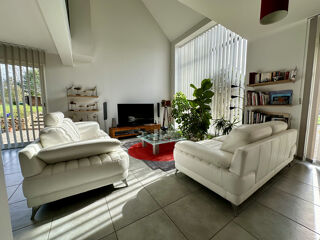  Propri�t�/ch�teau � vendre 6 pi�ces 196 m�