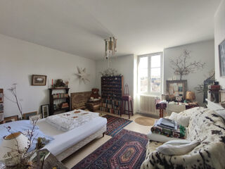  Immeuble à vendre 230 m² Brenod