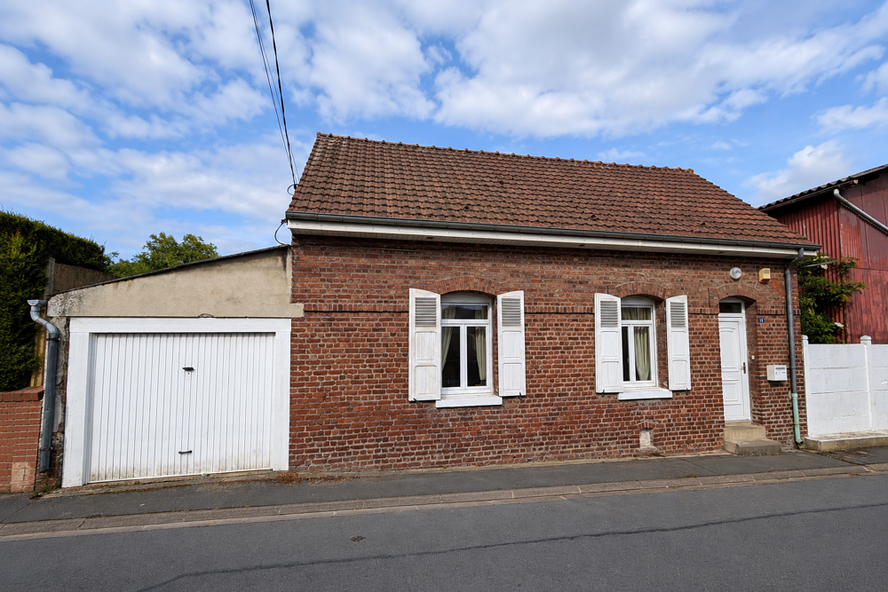 Vente Maison Maison individuelle semi plain-pied   105 m2   Jardin, garage   Secteur calme Bailleul sir berthoult