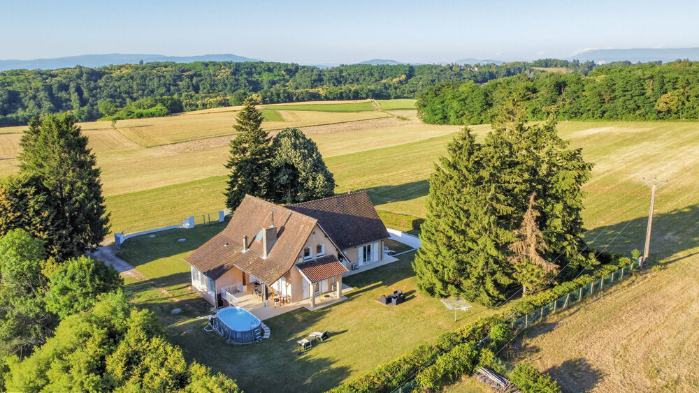 Maison d'architecte avec vue dégagée