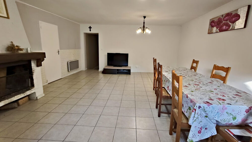 Vente Maison Blaye à pied   Maison 138 m2   3 chambres   Garage   Jardin sans vis-à-vis   DPE D St martin lacaussade