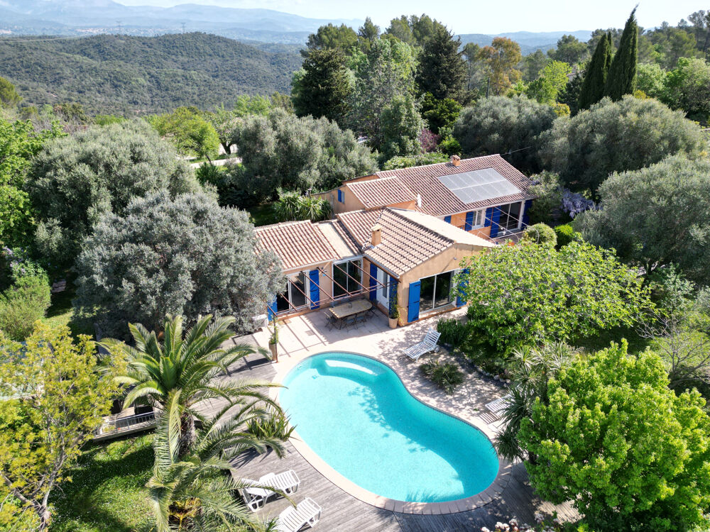Vente Maison VILLA EN 2 APPARTEMENTS  DE PLAIN-PIED 200M2 HABITABLE PISCINE ABRI-VOITURE ET ANNEXES Bagnols en foret