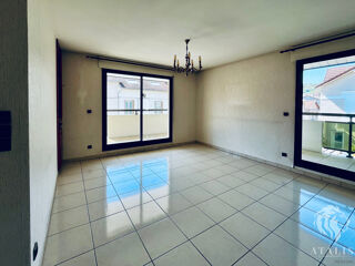  Appartement à louer 5 pièces 115 m²