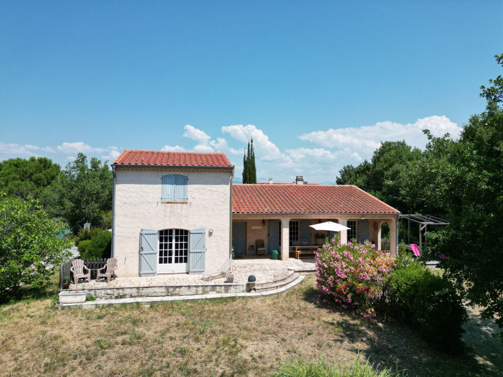 VILLA FAMILIALE AVEC FORT POTENTIEL 175 M2 HABITABLE SOUS-SOL 150M2 SUR UN TERRAIN DE 2000M2