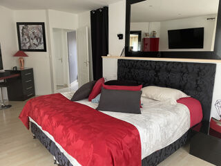  Maison  vendre 7 pices 375 m