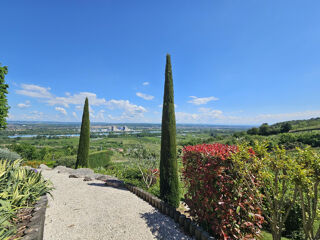  Maison � vendre 8 pi�ces 199 m�