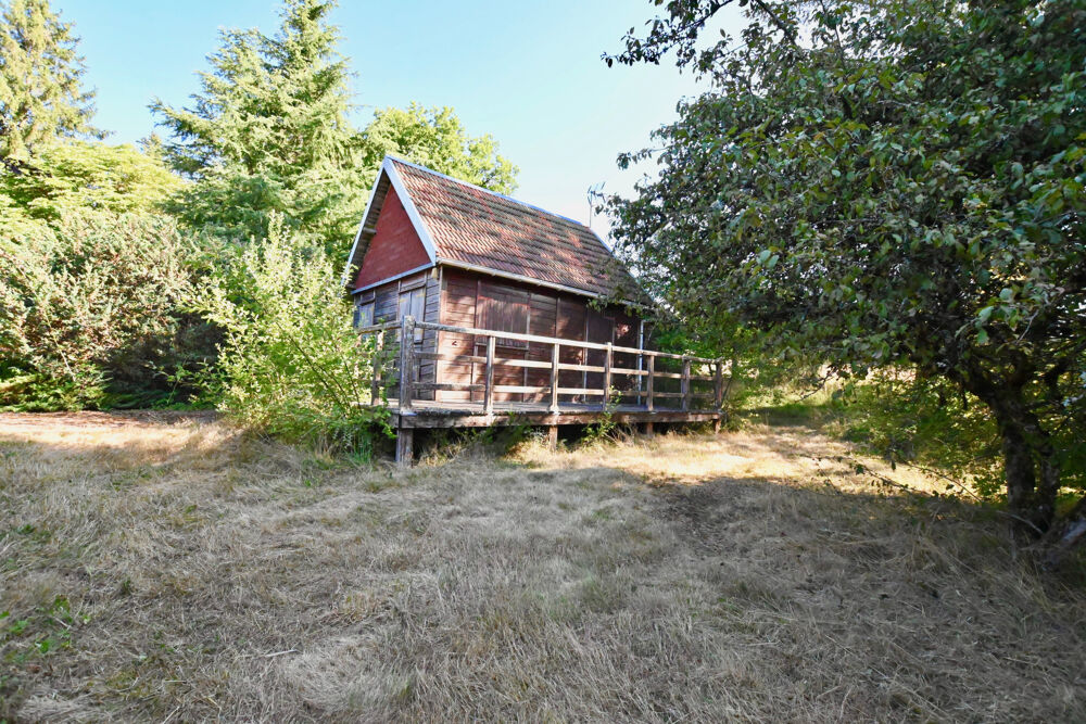 Parc Régional du Morvan Maison d'architecte et son chalet vue dégagée.