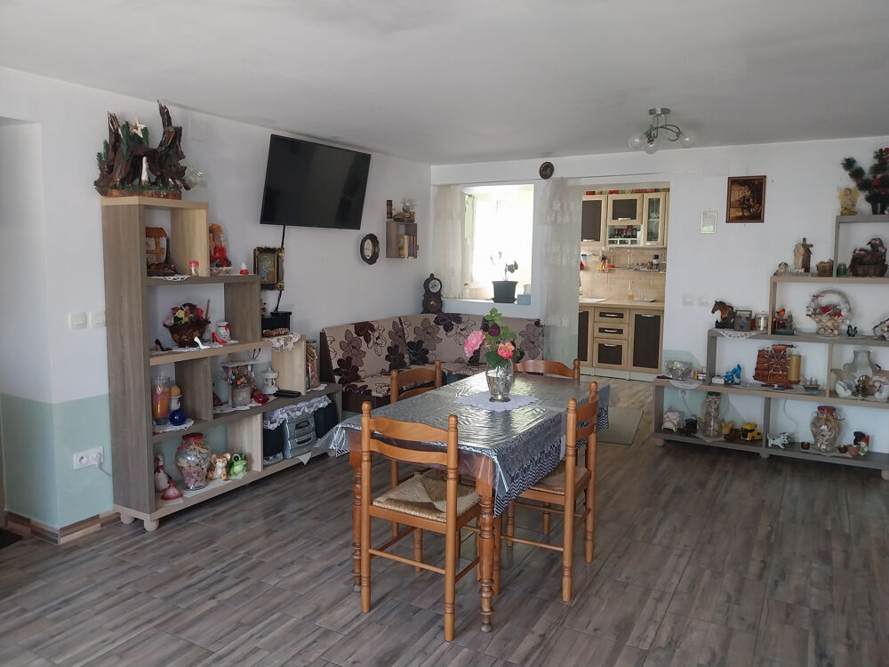 Vente Maison Maison de 178 m2 dont 78m2 habitables avec jardin   POLLIAT (Proche Bourg-en-Bresse) Polliat