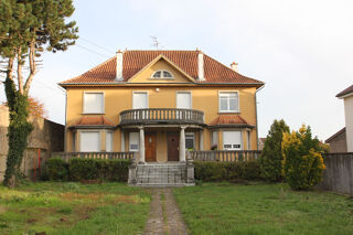  Maison à louer 6 pièces 159 m²