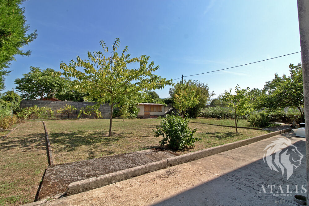 À vendre à Saint-Hilaire-Du-Rosier (38) : grande maison