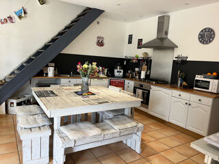  Maison  vendre 11 pices 305 m