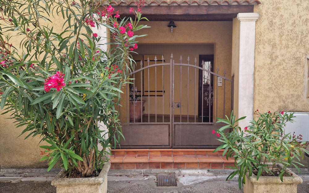 AIGUES-MORTES, VIAGER OCCUPE - MAISON - GARAGE - PISCINE