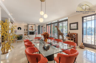  Maison à vendre 7 pièces 305 m²