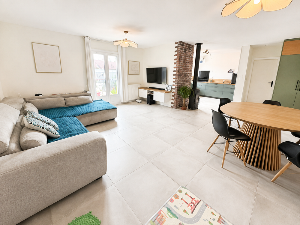 Vente Maison Maison plain-pied 123 m2 3 chambres Terrain 716 m2 Véranda 31 m2 EXCLUSIVITÉ  SAINT-ANDRÉ-DE-CORCY St andre de corcy