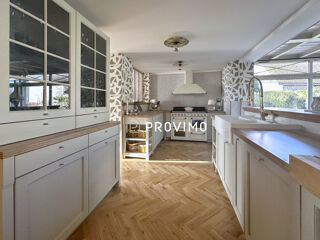  Maison à vendre 10 pièces 400 m²