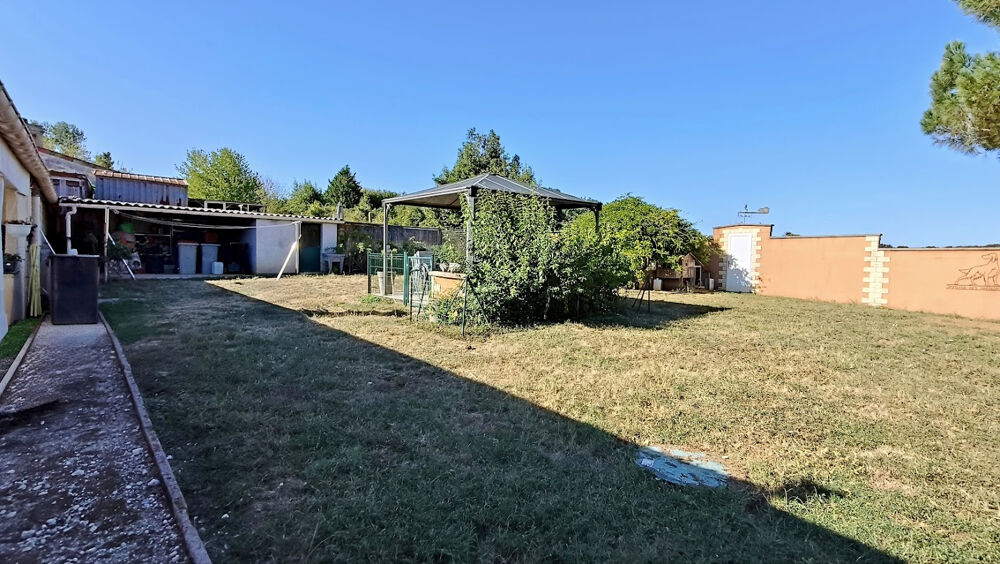 Maison en pierre de 131 m2 3 chambres Jardin clos Garage de 35 m2