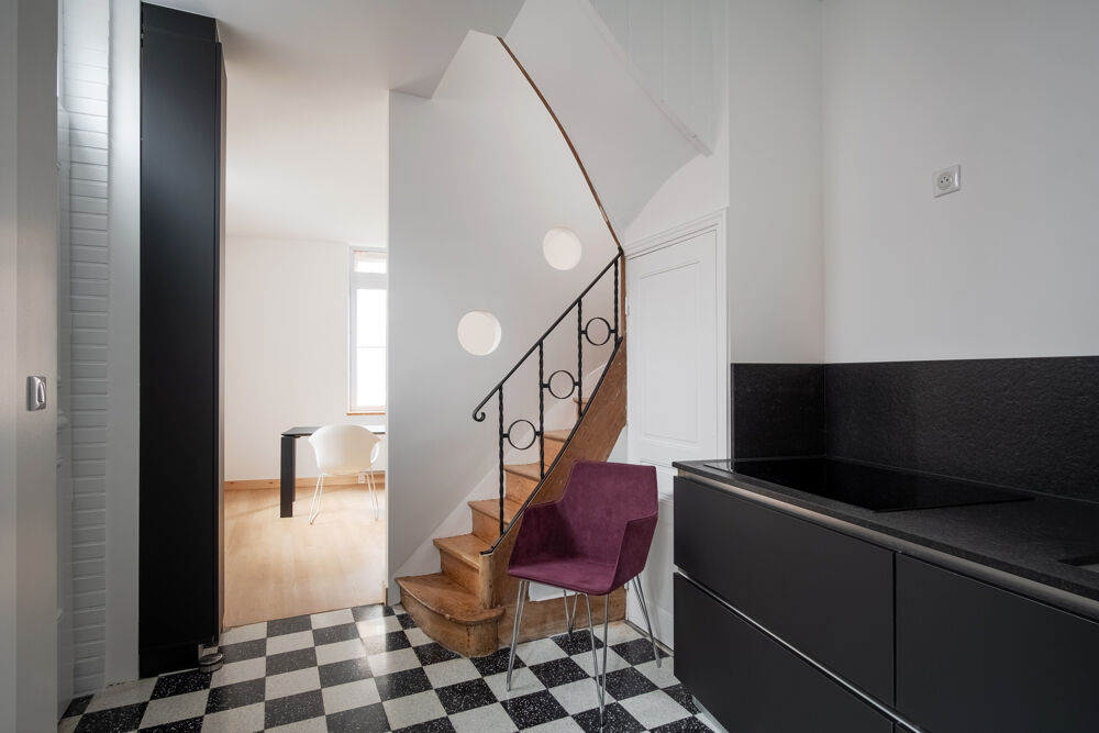 TRES BELLE RENOVATION A 2 PAS DU CENTRE-VILLE