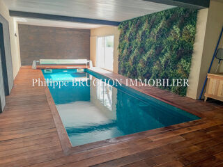  Maison � vendre 6 pi�ces 218 m�