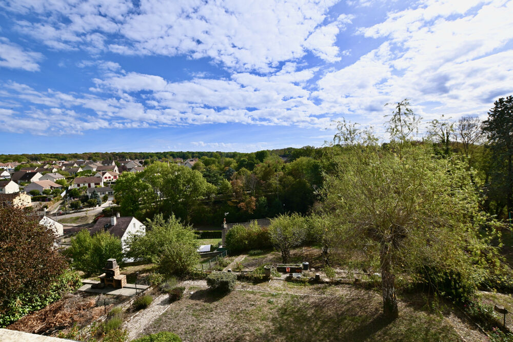 Vente Maison Avallon maison proche établissent scolaire, sportif et commerces. Avallon