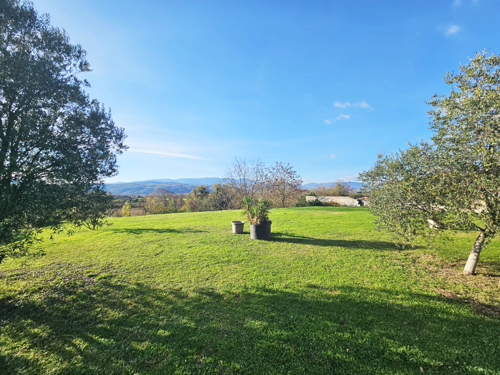 Vente Maison Maison de 2012, env. 180 m2 + dépendance sur 1200 m2 Le péage de roussillon