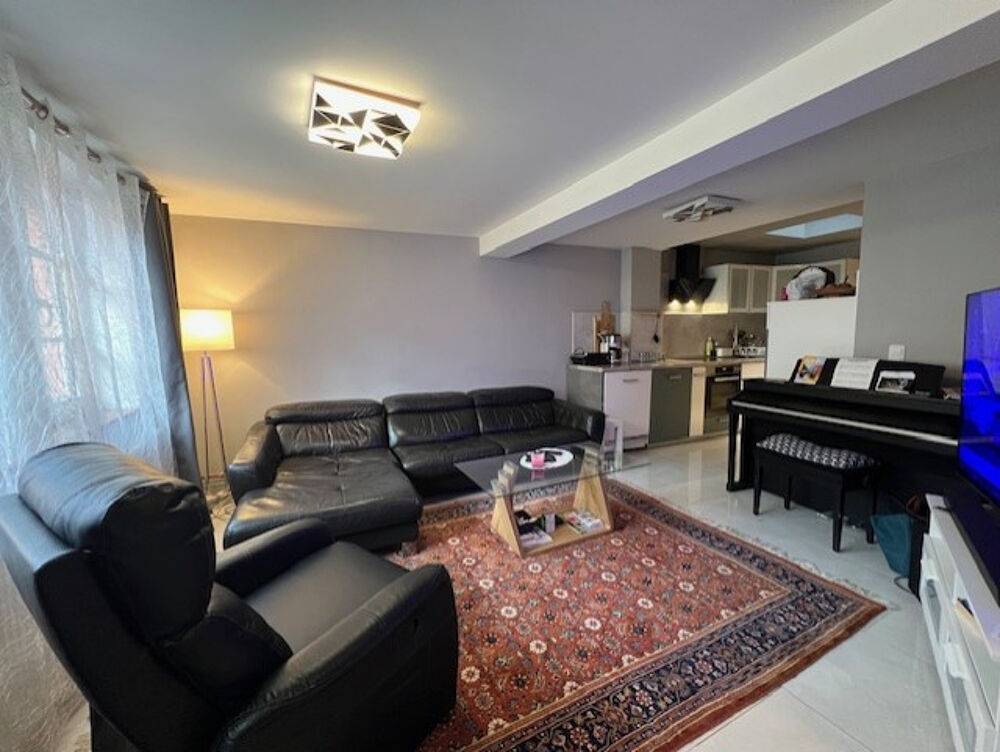 Spacieuse maison de ville, 8 pièces, 3 logements en centre ville de Wissembourg
