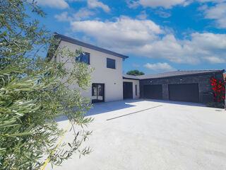  Maison � vendre 8 pi�ces 250 m�