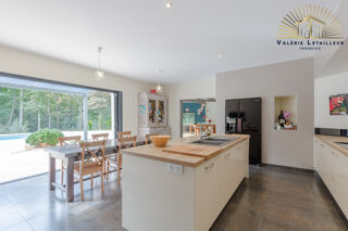  Maison � vendre 10 pi�ces 310 m�