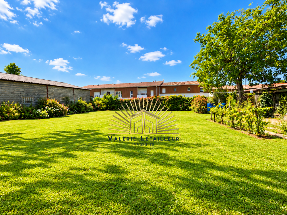Vente Maison Maison individuelle et terrain constructible Centre-Bourg de Pompignac : Opportunité Pompignac