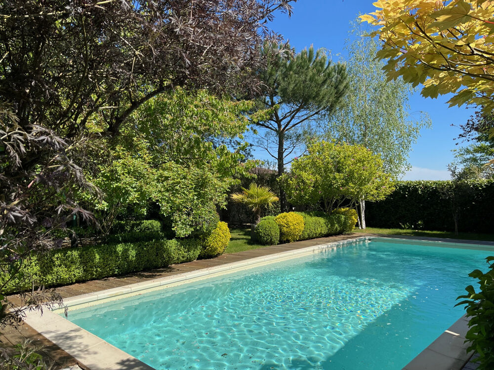 Vente Maison MARLY LES HAMEAUX DU BOIS VILLA D'ARCHITECTE DE 240 M2 avec PISCINE Marly