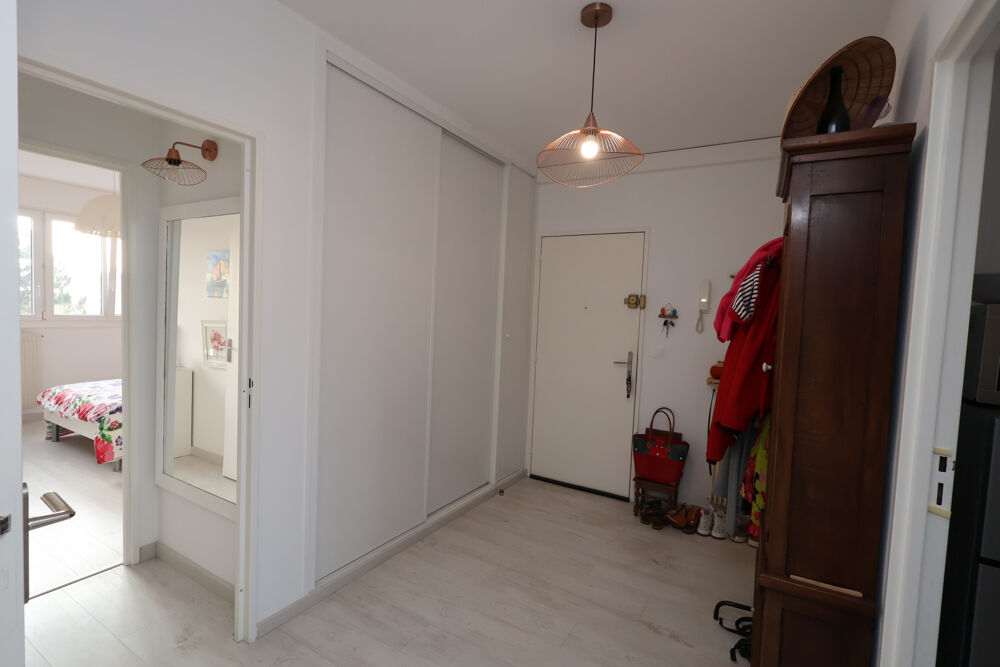 Vente Appartement LE BAN ST MARTIN APPARTEMENT F3 SANS TRAVAUX DERNIER ETAGE AVEC CAVE ET PARKING Metz