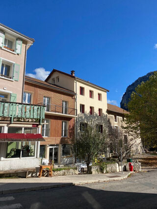  Immeuble � vendre 272 m�