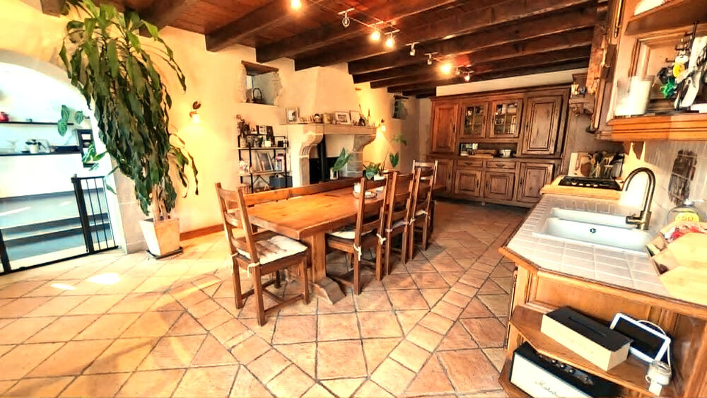Vente Maison 5 CHAMBRES, DE LA PLACE, DE LA PIERRE ET DU BOIS, UN CADRE AU CALME Valserhone