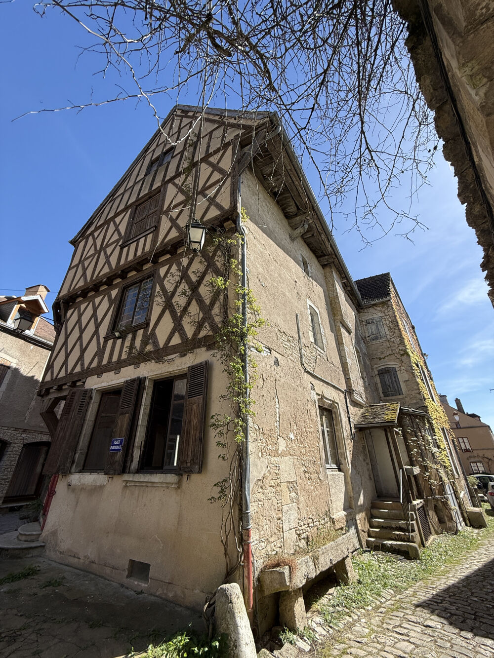 Vente Immeuble Bâtiment du XVe siècle centre de Noyers Noyers