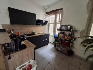  Appartement à louer 3 pièces 65 m²