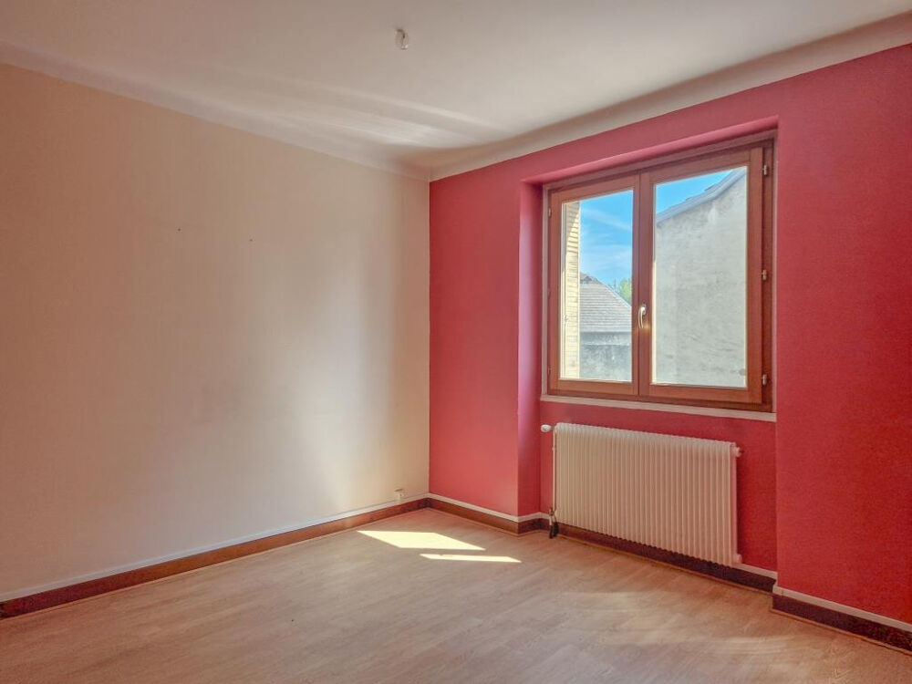 Vente Immeuble Spécial investissement : T3 80 m2 + 2 plateaux de 75 et 116 m2 Belley