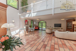  Maison � vendre 6 pi�ces 218 m�