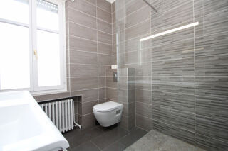  Maison à louer 6 pièces 159 m²