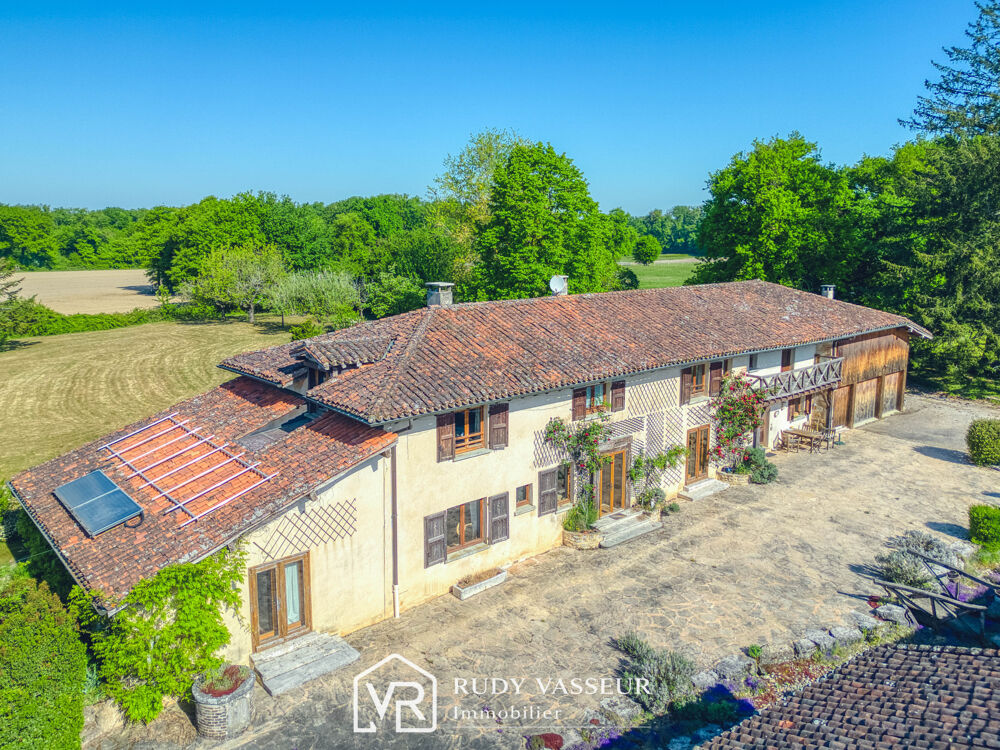 � vendre  Propri�t�/ch�teau Servas (01960)