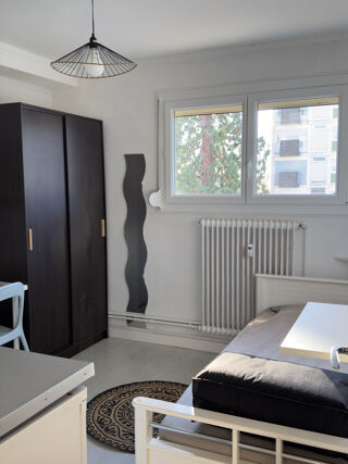  Appartement à louer 1 pièce 10 m²
