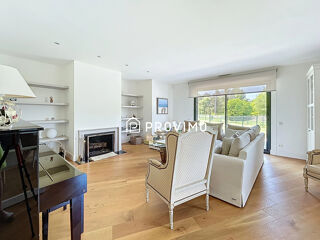  Maison  vendre 8 pices 215 m