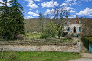  Propriété/château à vendre 4 pièces 110 m²