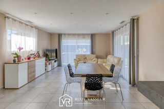  Maison à vendre 6 pièces 131 m²