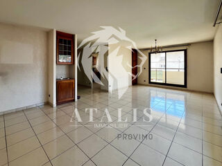  Appartement à louer 5 pièces 115 m²
